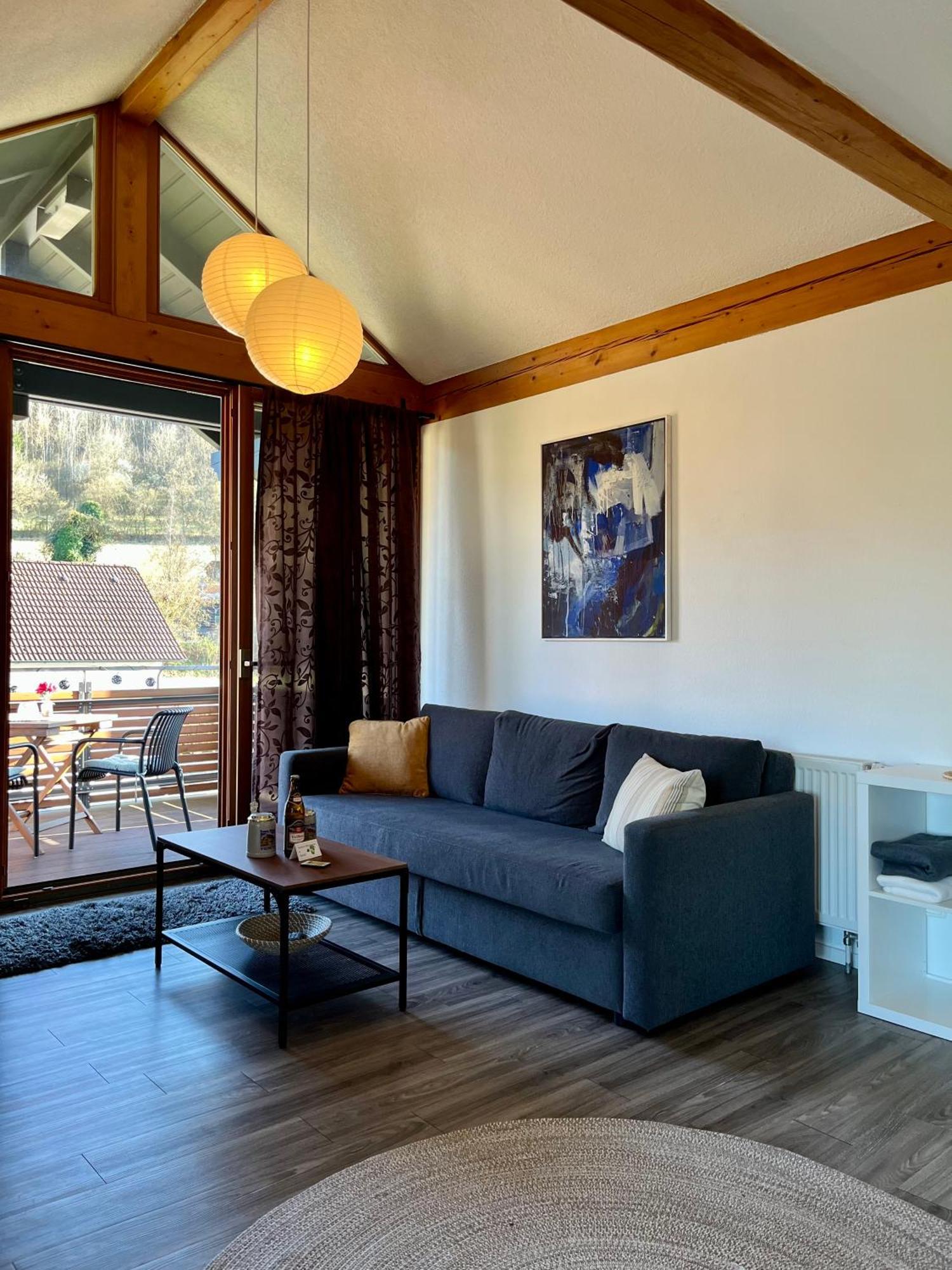Appartement Mit Blick Ins Gruene Viereth-Trunstadt Exteriör bild
