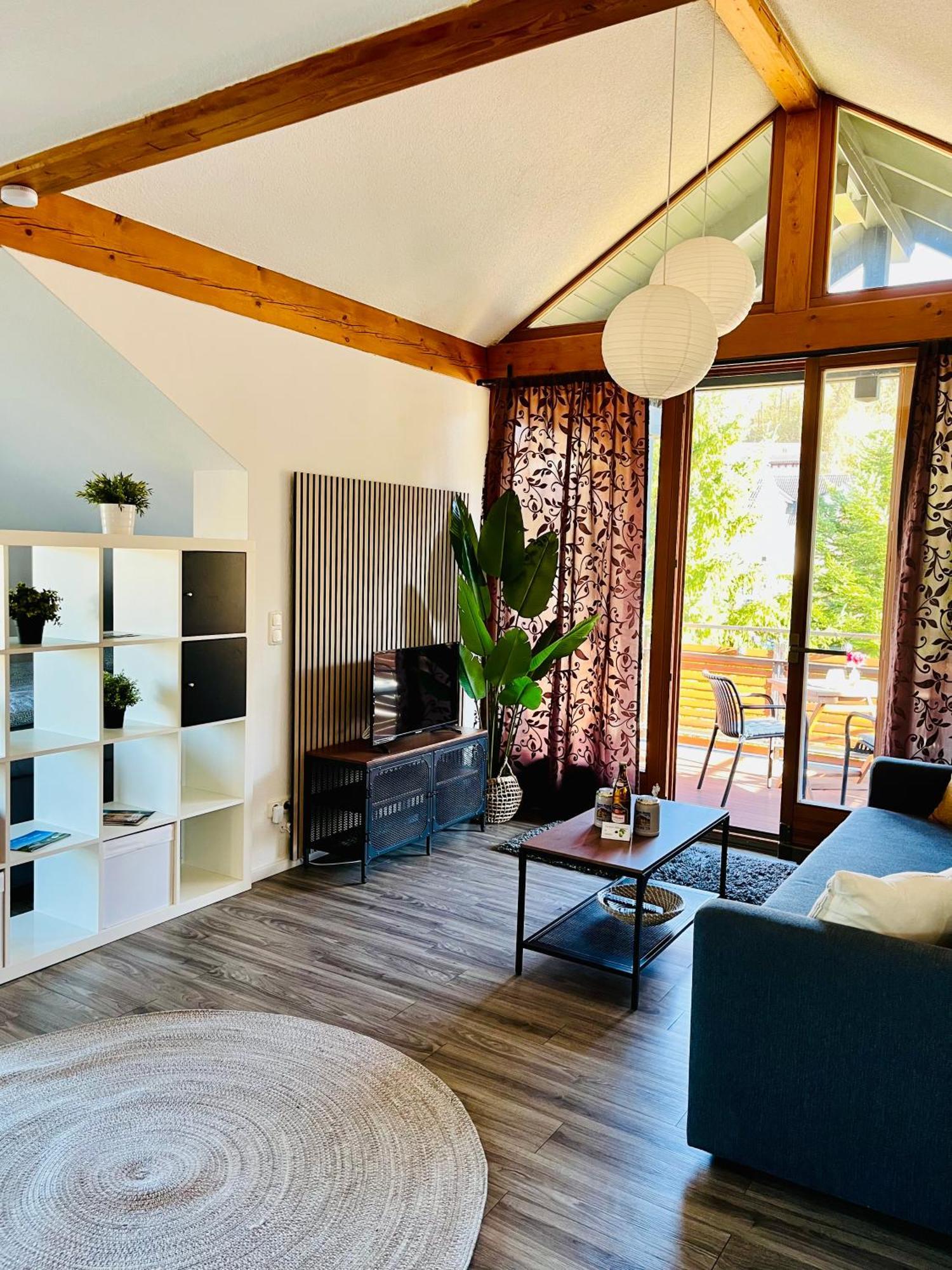 Appartement Mit Blick Ins Gruene Viereth-Trunstadt Exteriör bild